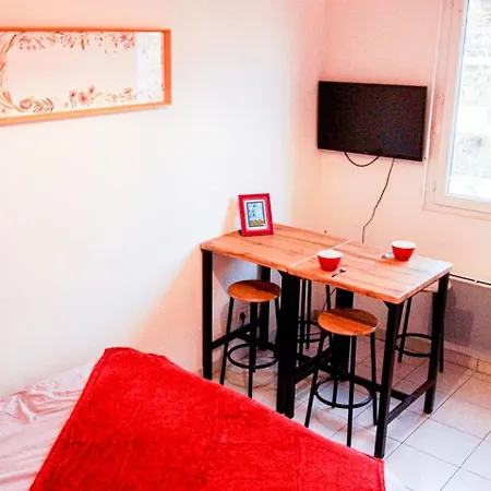 Apartment Proche Rempart Avec Parking Securise